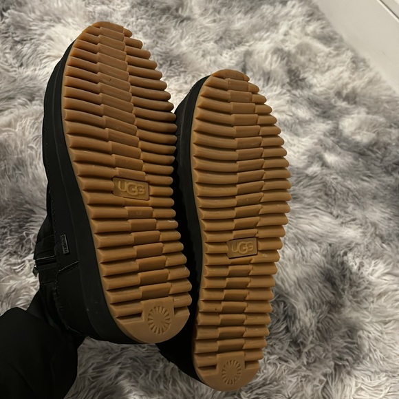 UGG WINTER BOOTS  US SZ 7 - Picture 6 of 13